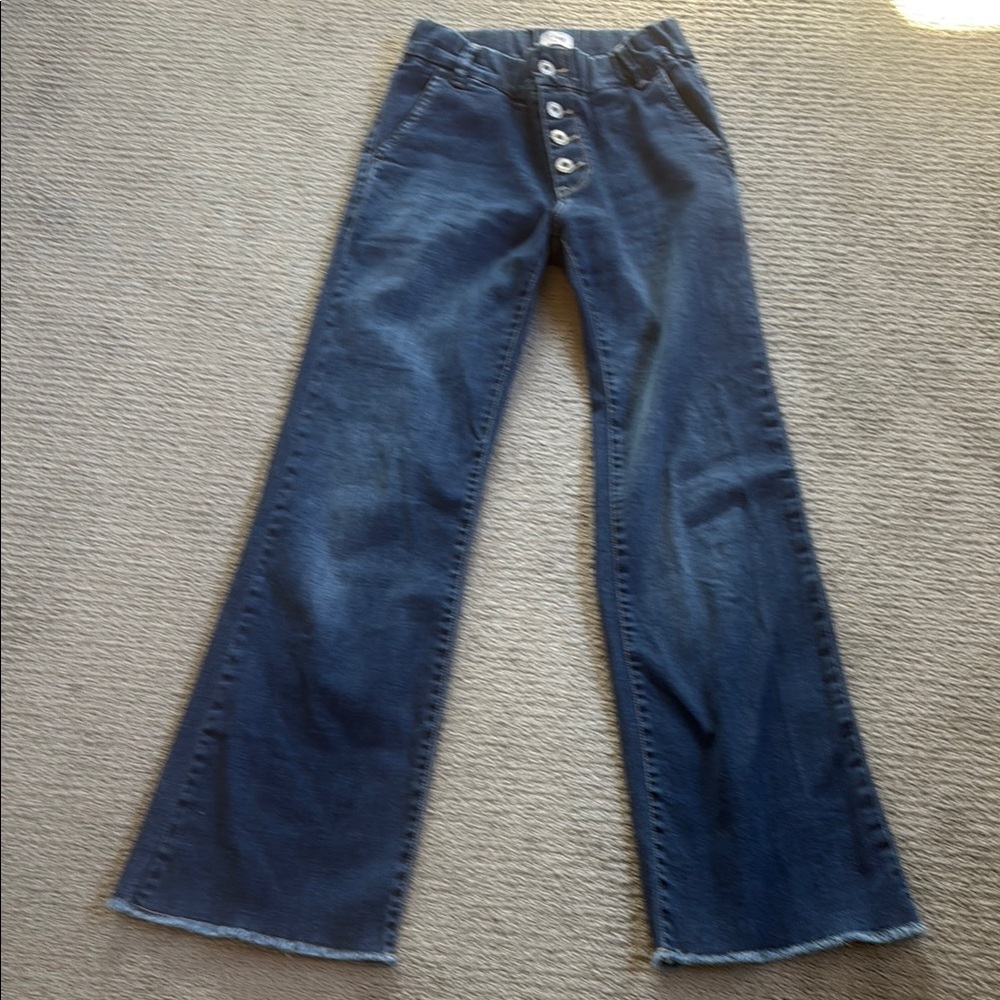 Bevy Flog Women's Blue Flare Jeans size 24